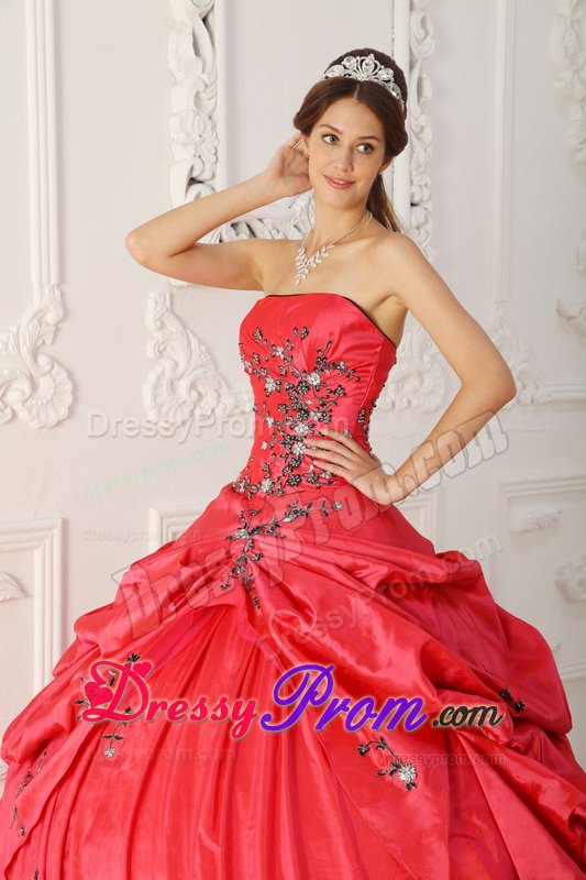 Watsonville CA Red Quinceanera Dress with Appliques and Pick ups