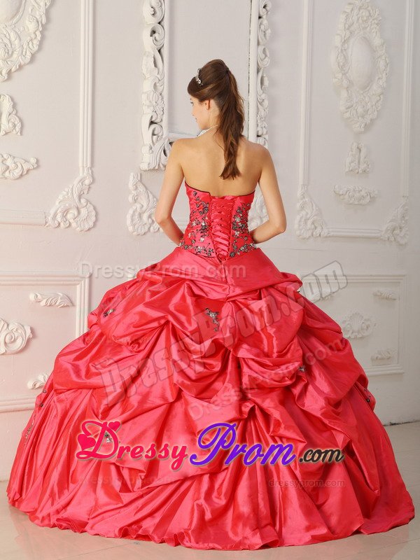 Watsonville CA Red Quinceanera Dress with Appliques and Pick ups
