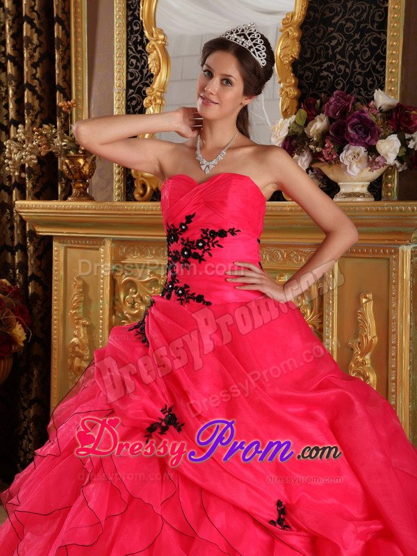 Appliqued and Ruffled Organza Quinceanera Dresses in Coral Red