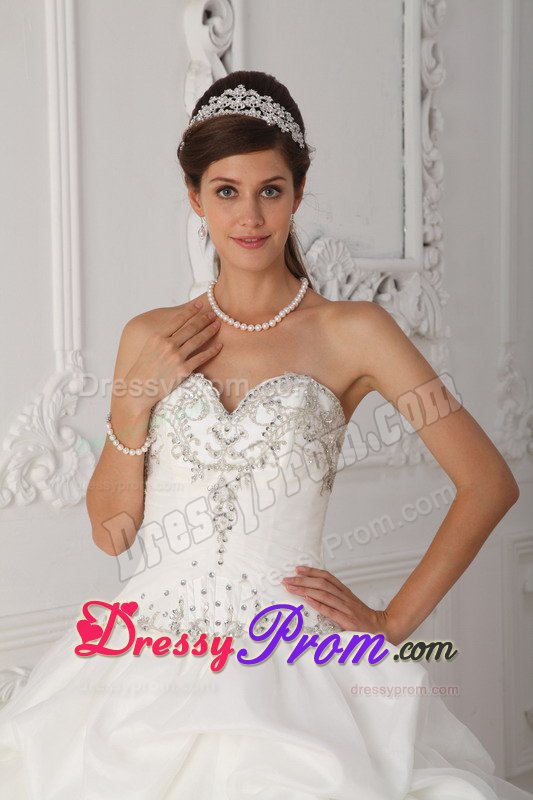 Ruffled Layers White Organza Sweet Sixteen Dresses with Beading