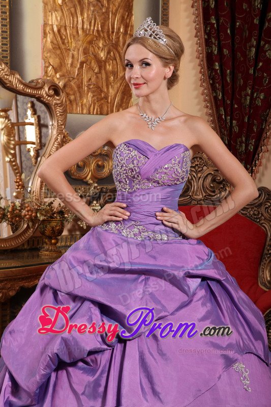 Lavender Ball Gown Sweet 15 Dresses with Appliques and Pick ups