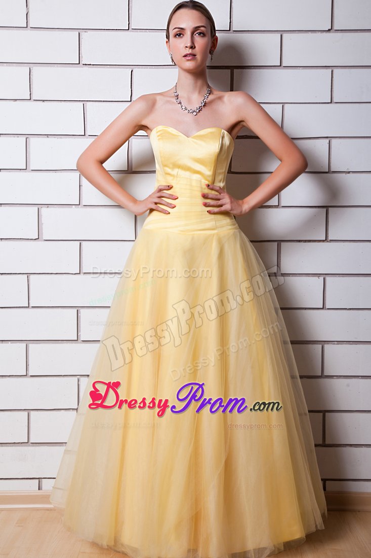 Simple A-line Tulle Taffeta Light Yellow Ruched Dress for Prom