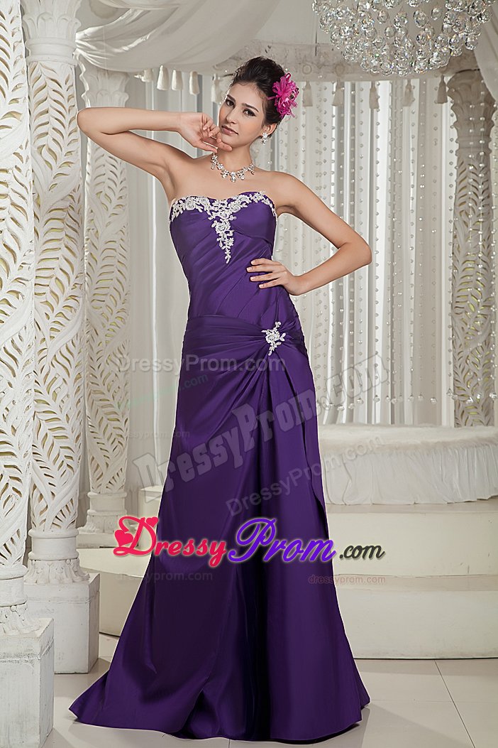 Popular Appliqued Purple Strapless Prom Dress in Lincolnshire