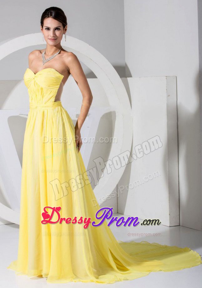 Dreamy Chiffon Brush Train Yellow Sweetheart Prom Party Dress