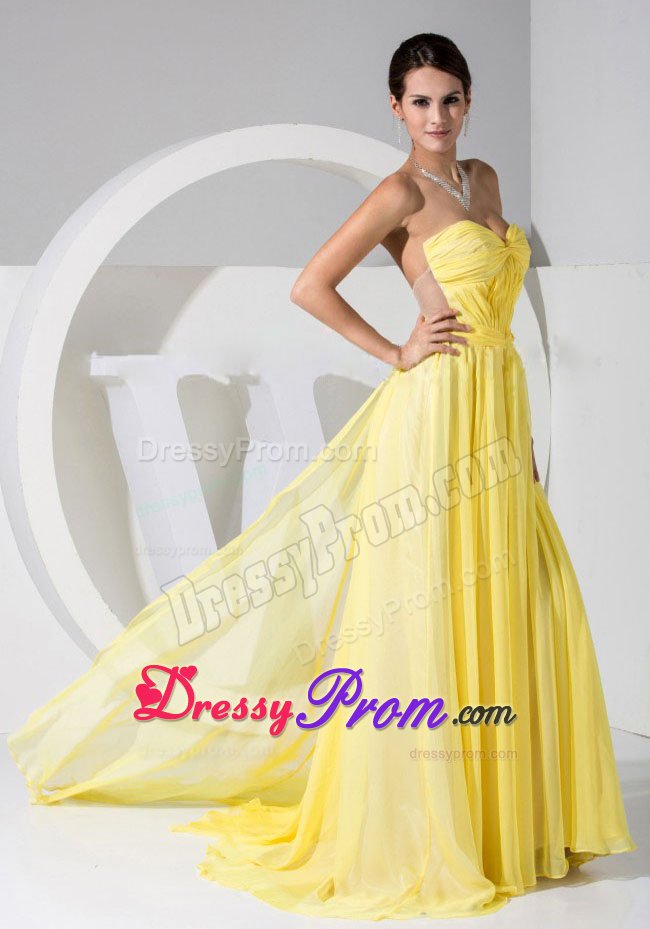 Dreamy Chiffon Brush Train Yellow Sweetheart Prom Party Dress