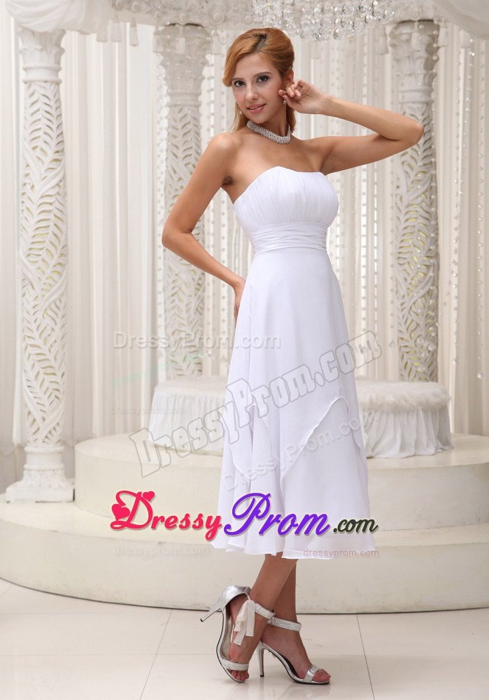 Ruched White Strapless Chiffon Prom Maxi Dresses of Tea Length