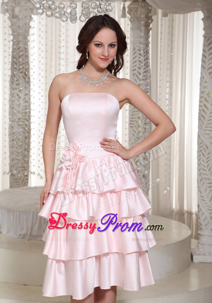 Flower and Ruffled Layers Accent Prom Party Dress in Baby Pink