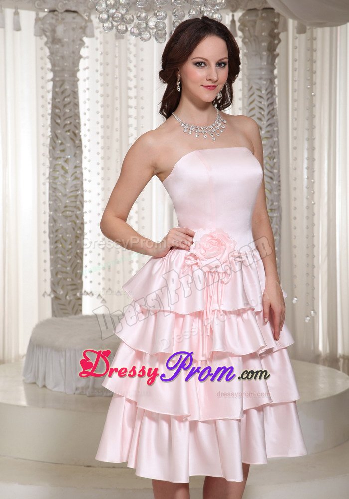 Flower and Ruffled Layers Accent Prom Party Dress in Baby Pink