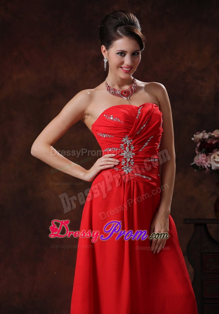 Red Strapless Floor-length Prom Celebrity Dress with Rhinestones