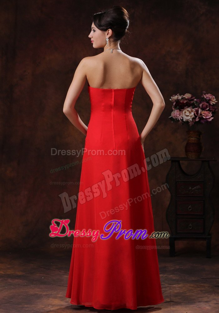 Red Strapless Floor-length Prom Celebrity Dress with Rhinestones