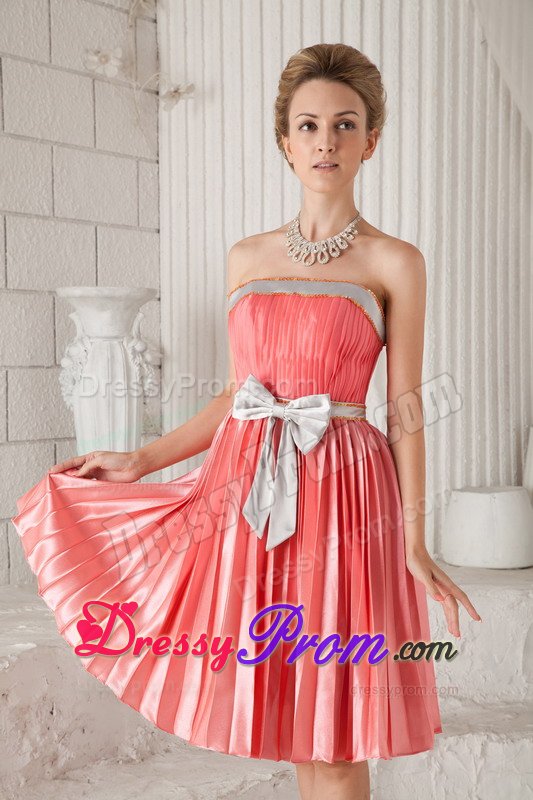 Sweet Strapless Pleat Prom Dresses with Bowknot Knee-length for Imperatriz