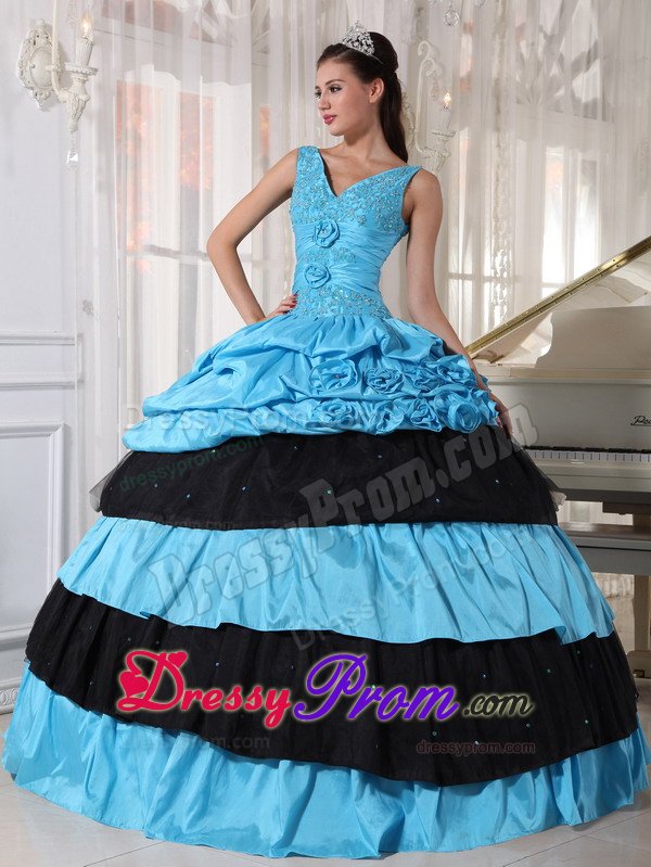 Blue and Black Taffeta Sixteen Quinceanera Dress with Appliques