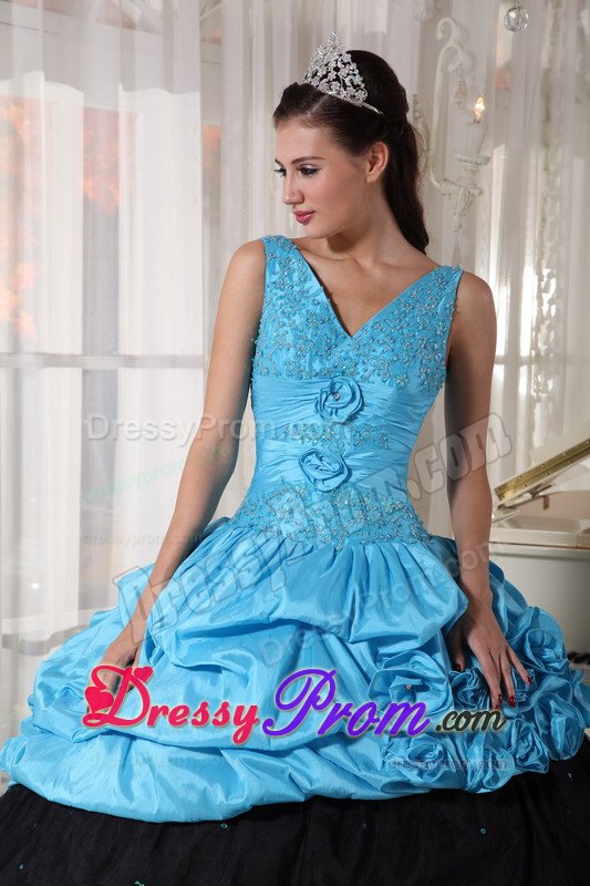 Blue and Black Taffeta Sixteen Quinceanera Dress with Appliques