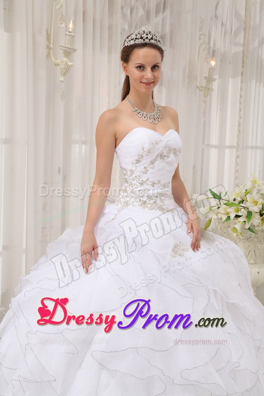 Ruffles and Appliqued White Quinceanera Dresses of Sweetheart