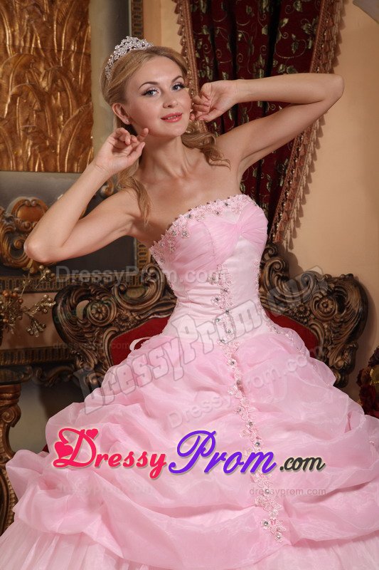 Tasty Pink Ruffled Dresses for a Quince Beaded Appliques Strapless