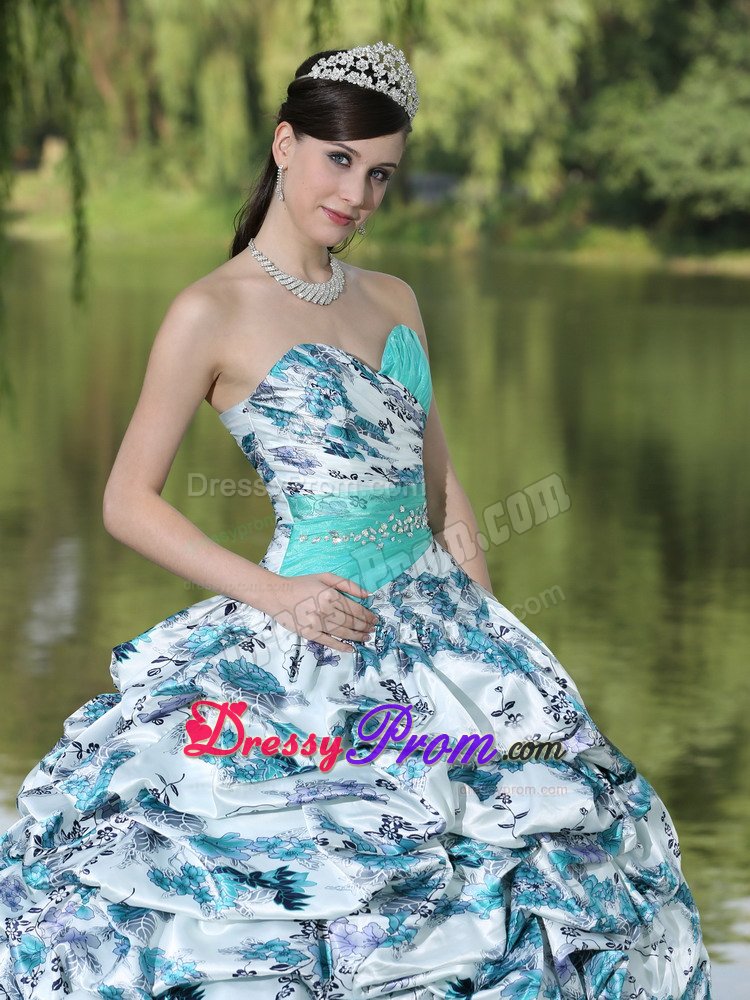 Latest Print Dress for Quinceanera Sweetheart with Ruffles Sweep Train