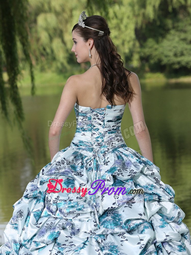 Latest Print Dress for Quinceanera Sweetheart with Ruffles Sweep Train