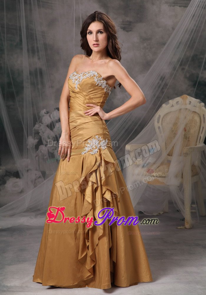 Sweetheart Dress for Prom Appliques and Ruches Floor-length in Vogue