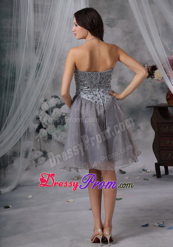 Modest Sweetheart Beaded Prom Celebrity Dresses Knee-length in Organza