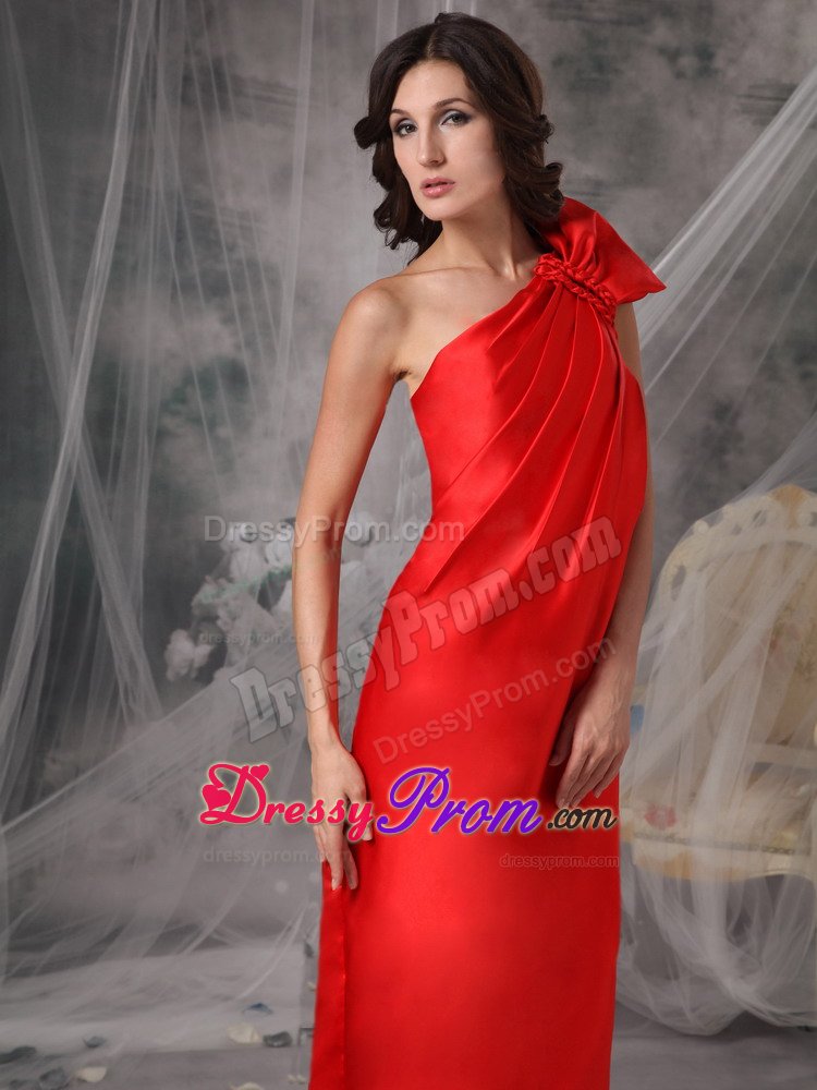 Elegant Red Prom Graduation Dress High Slit One Shoulder Satin in Suzano