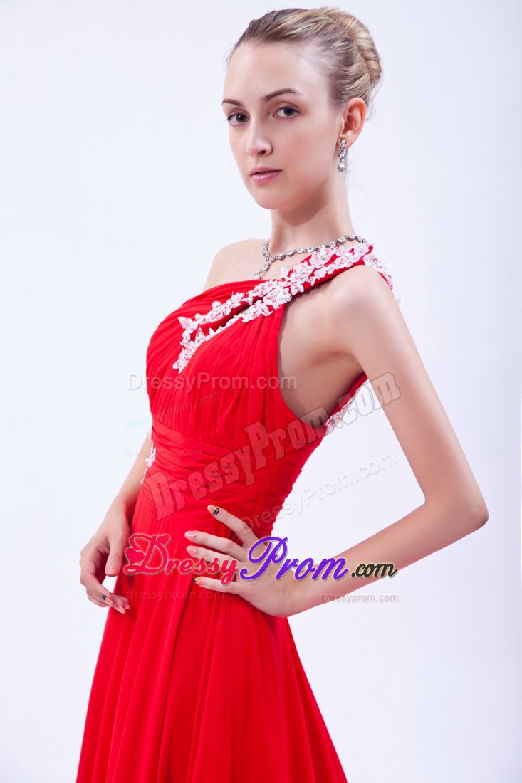 Appliqued Red Asymmetrical Prom Bridesmaid Dress with Court Train