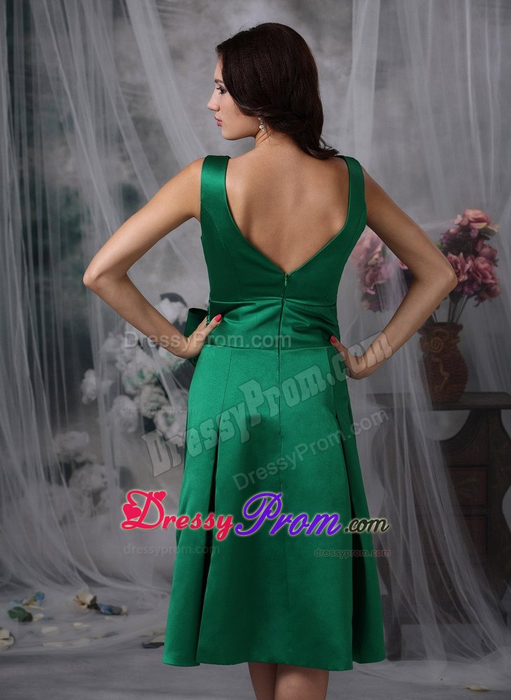 Bowknot and Ruches Accent V-neck Quinceanera Dama Dress in Green