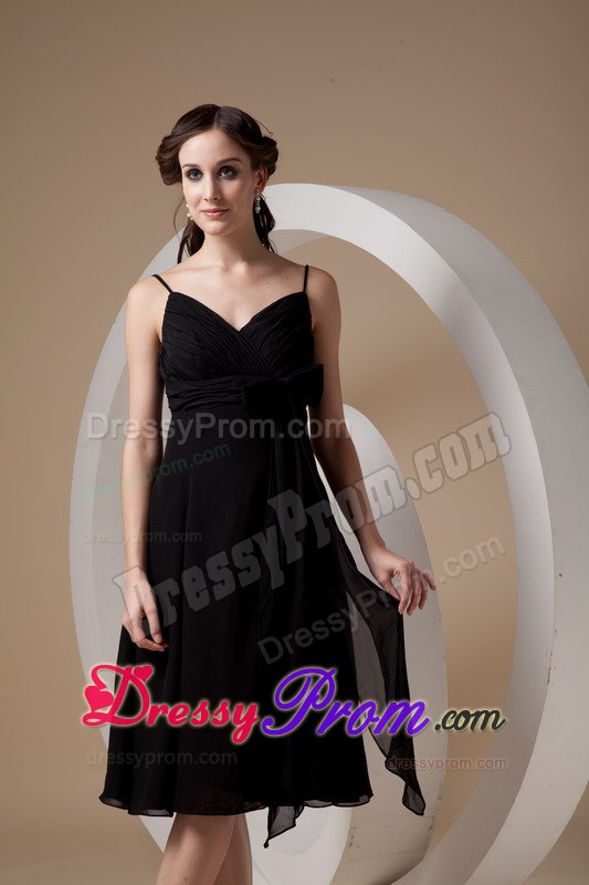 Ruched Black Tea Length Quinceanera Dama Dress with Spaghetti Straps