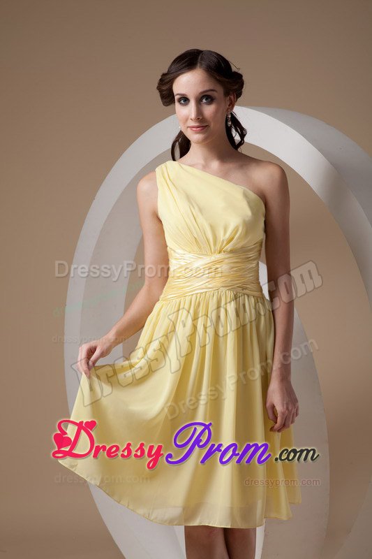 Ruched One Shoulder Quinceanera Dama Dress in Light Yellow 2014