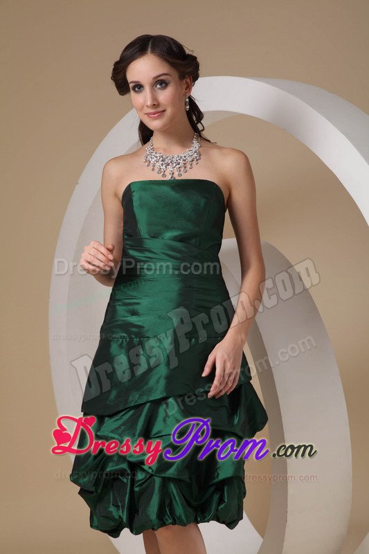 Hunter Green Quinceanera Dama Dresses with Ruches and Pick ups