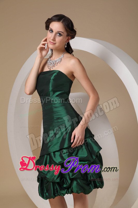 Hunter Green Quinceanera Dama Dresses with Ruches and Pick ups