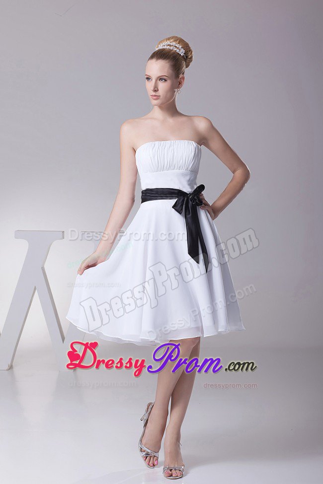 Santa Cruz CA Ruched White Quinceanera Dama Dress with Black Sash