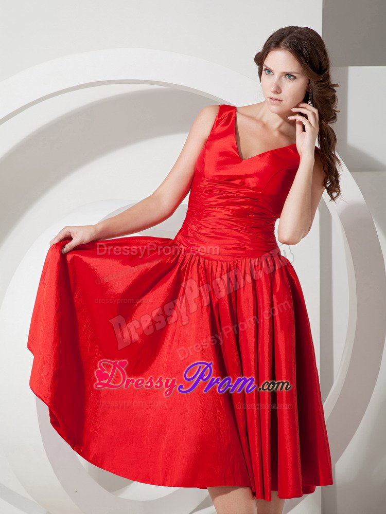 Chinese Red A-line / Princess V-neck Taffeta Quince Dama Dresses