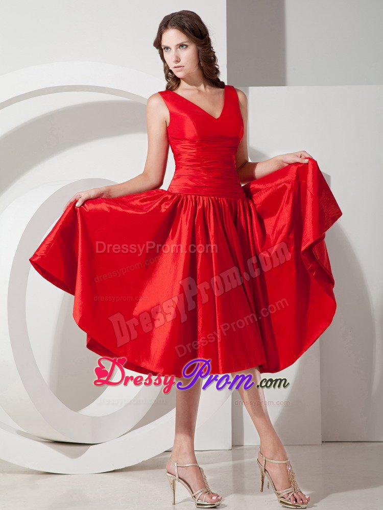 Chinese Red A-line / Princess V-neck Taffeta Quince Dama Dresses