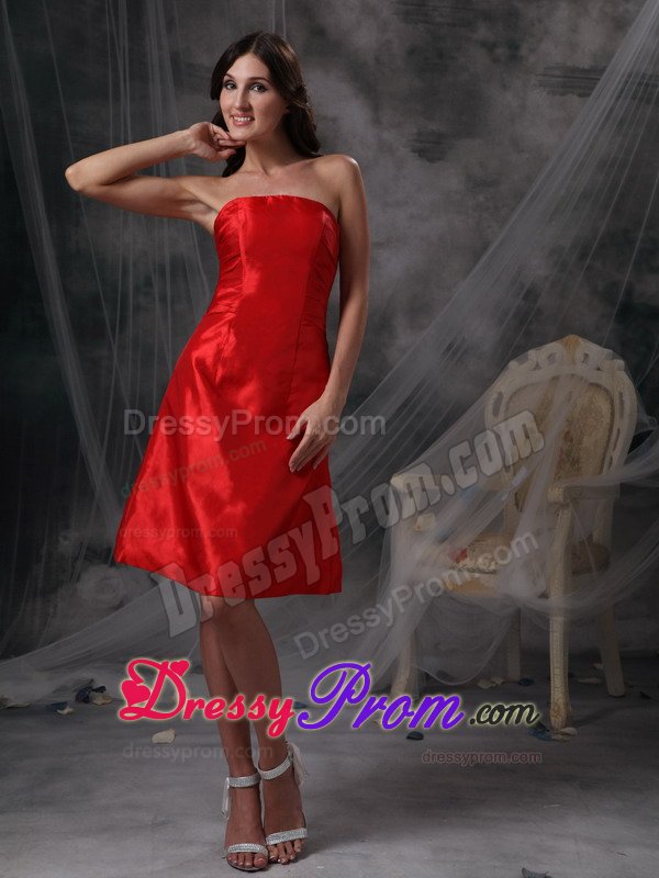Knee-length Taffeta Strapless Red Dama Dress Ruched under 100