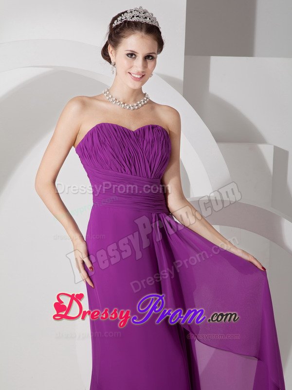 Chiffon Empire Purple Sweetheart Ruched Dama Dress in Pessac