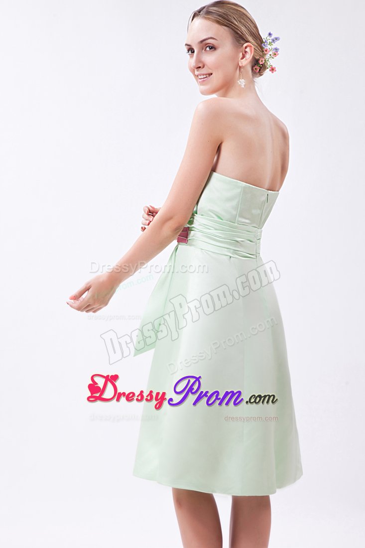 Strapless Taffeta Apple Green Mini-length Column Dama Dress