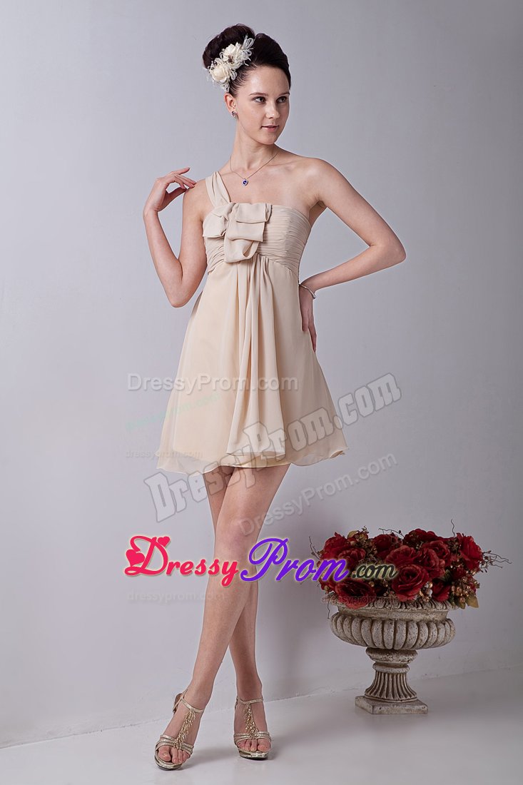 Champagne Mini-length Ruched One Shoulder Chiffon Dama Dresses