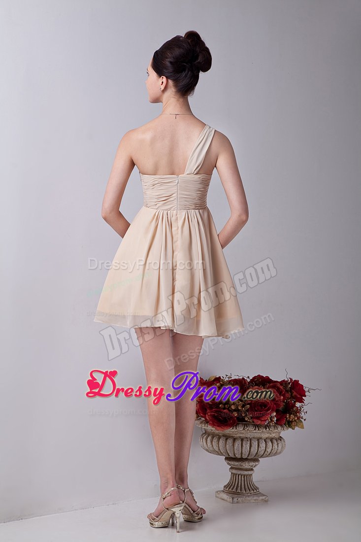 Champagne Mini-length Ruched One Shoulder Chiffon Dama Dresses