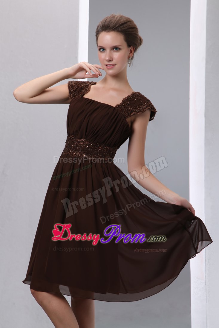 Brown Square A-line Chiffon Knee-length Dama Dress with Beading