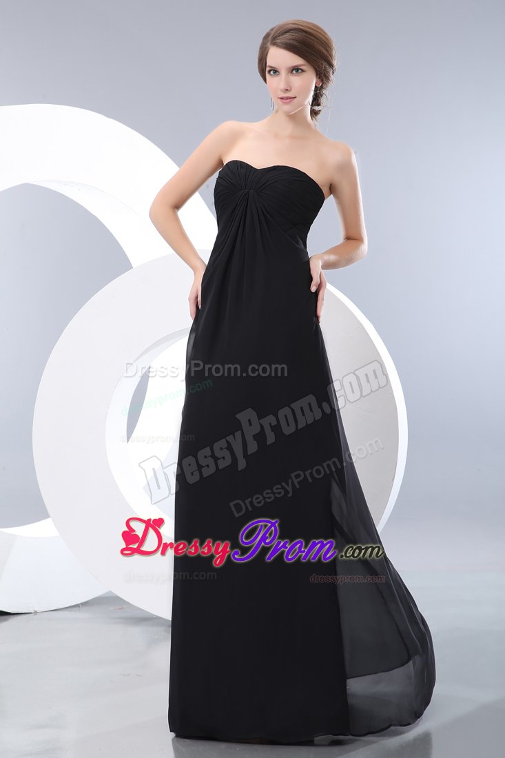 Chiffon Sweetheart Chic Black Ruched Dama Dress in Brest France