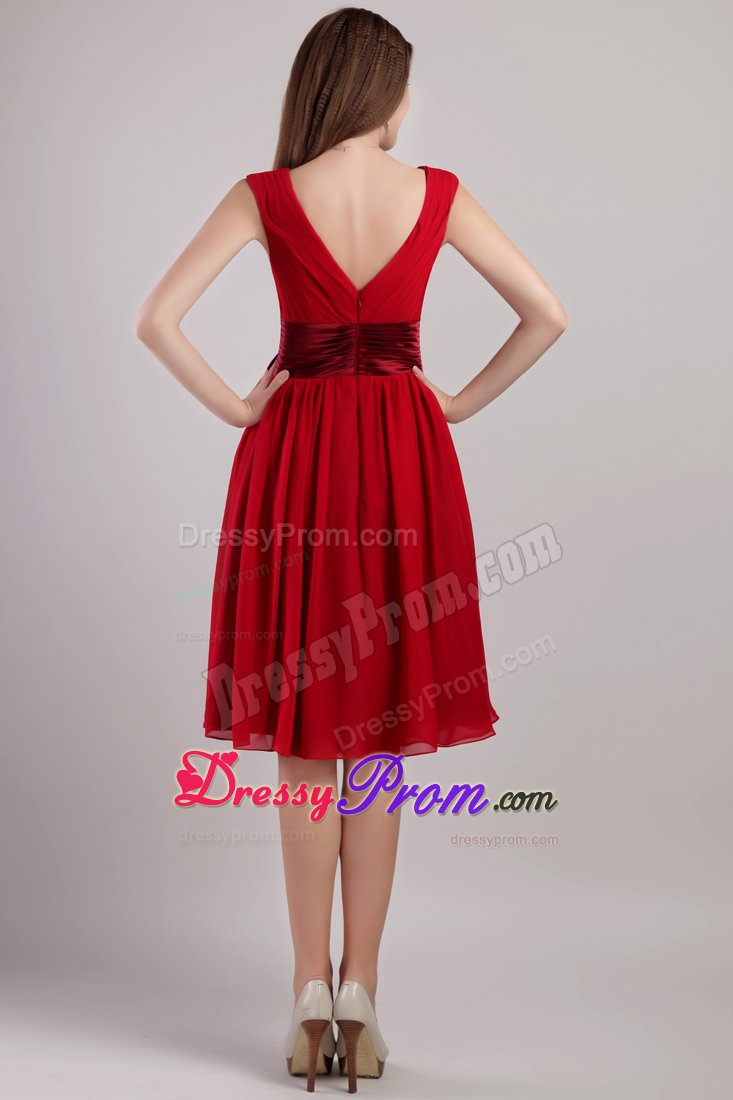 Wine Red V-neck Empire Chiffon Knee-length Dama Dress Sashed