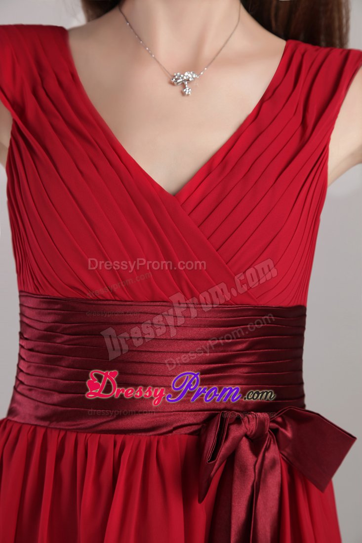 Wine Red V-neck Empire Chiffon Knee-length Dama Dress Sashed