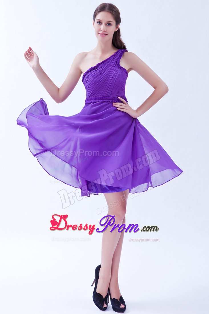 Knee-length Purple One Shoulder Chiffon Dama Dress in Limoges
