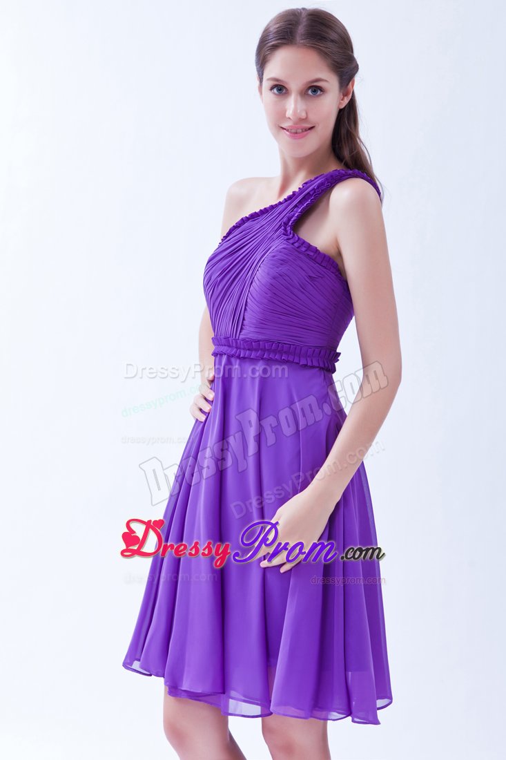Knee-length Purple One Shoulder Chiffon Dama Dress in Limoges