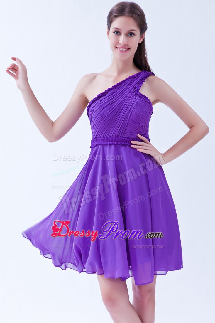 Knee-length Purple One Shoulder Chiffon Dama Dress in Limoges