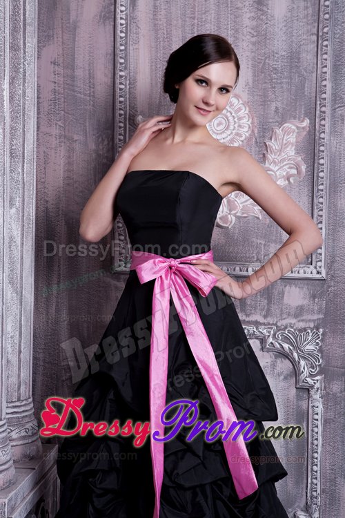 Black A-line Taffeta Strapless Dama Dress with Sash and Pick-up