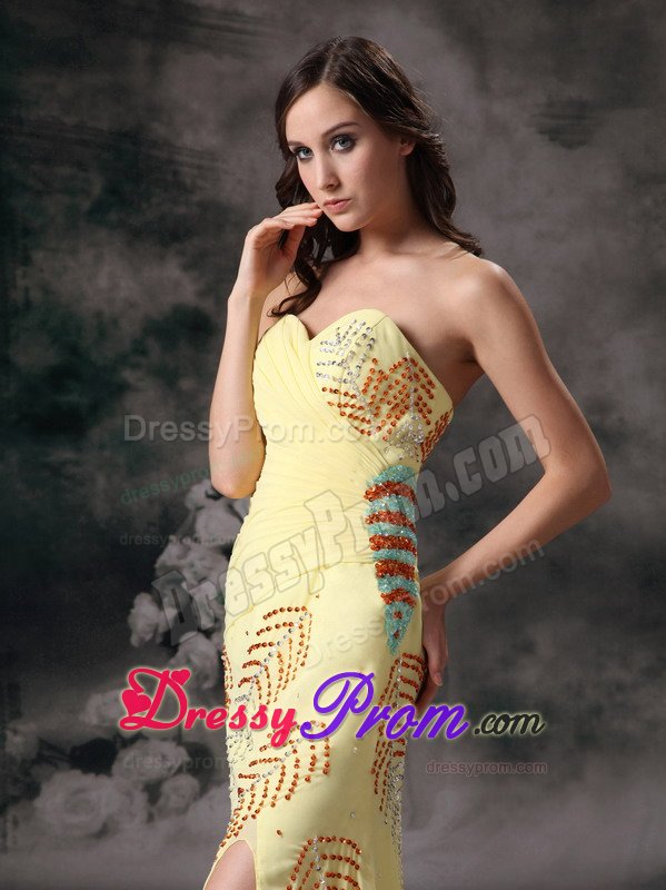 Ruches and High Slit Accent Yellow Prom Gown Dress with Beading