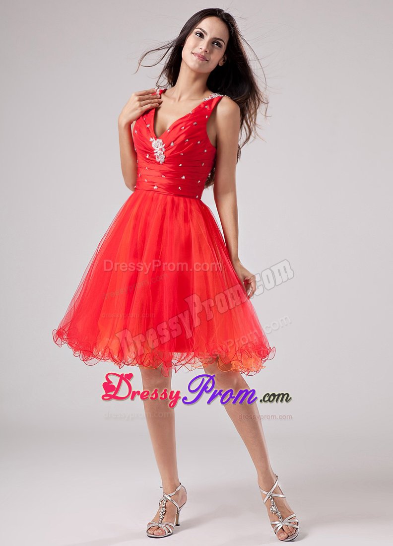 V-neck Beading and Ruche Organza Red Short Prom Bridesmaid Dress