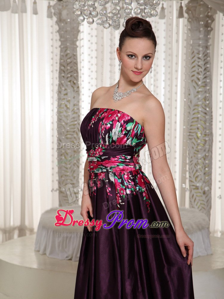 Printed Burgundy Strapless Floor Length Prom Dresses with Ruches