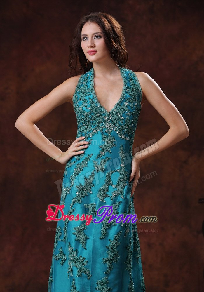 Hot Sale Brush Train Halter Top Appliqued Turquoise Prom Dress